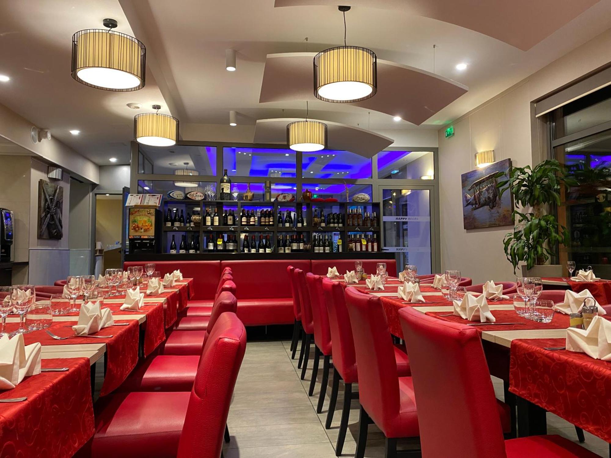 Brit Hotel Brive La Gaillarde - Restaurant La Limousine Malemort Exterior photo